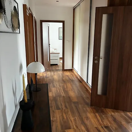 Nyaraló Prazdninovy Dum Majka *